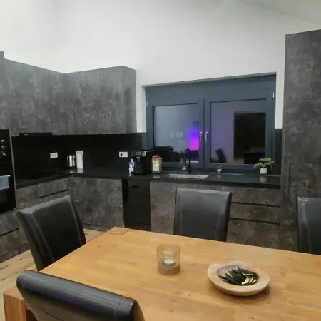 Moderne Penthouse Mit Grosser Terasse *