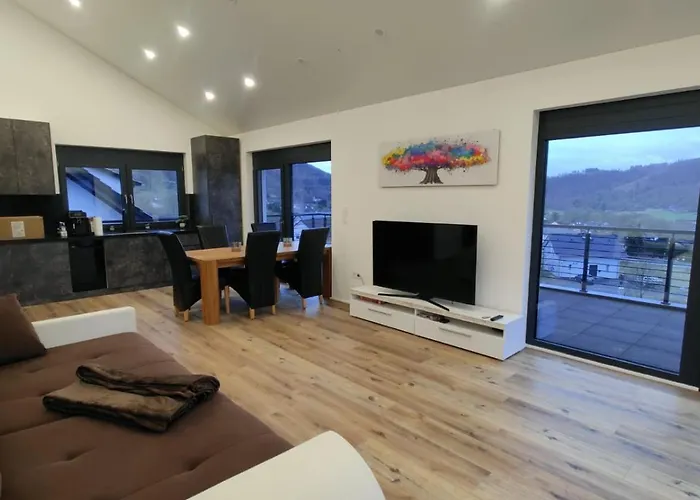 Moderne Penthouse Mit Grosser Terasse * 巴特拉瑟菲